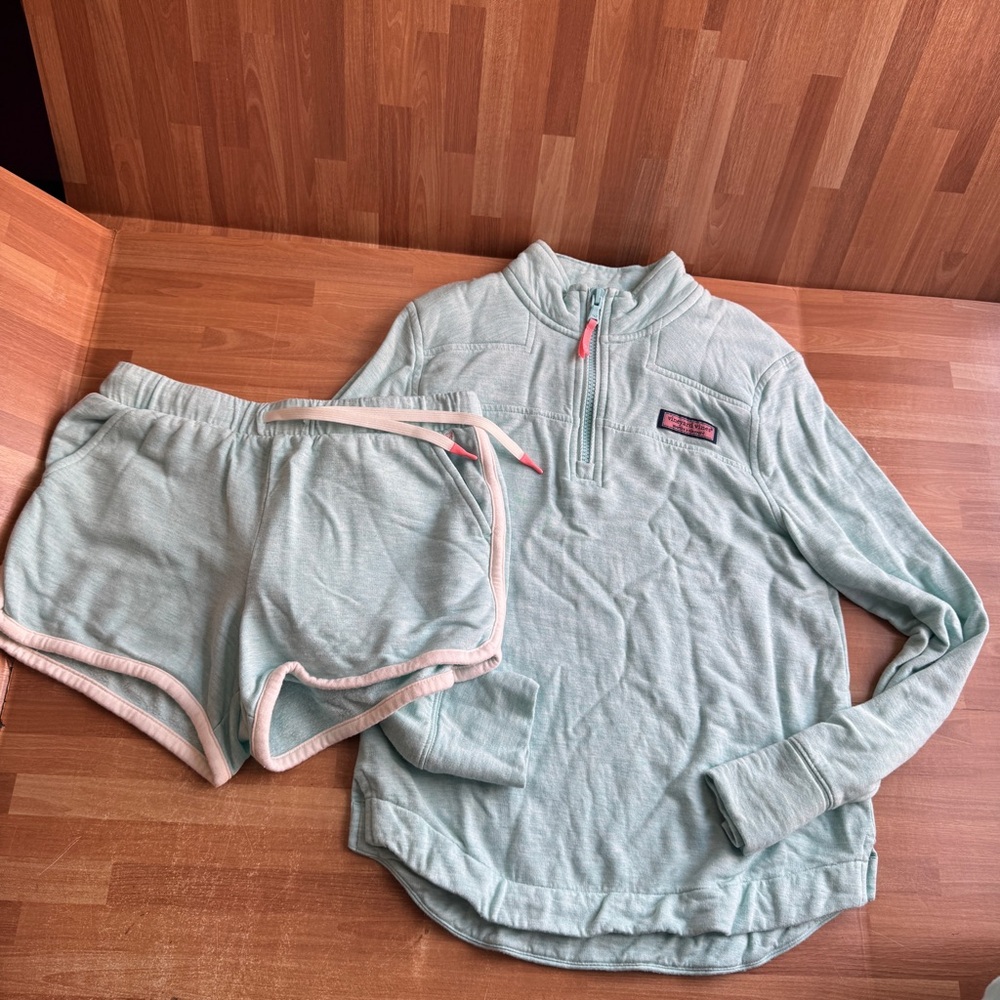 Vineyard vines, short set, size 10/12, pull over quarters zip, athletic shorts